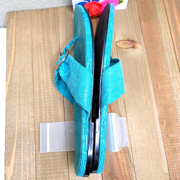 Chico's Circuitry Lizard Thong Sandals 8 - Picture 4 of 5